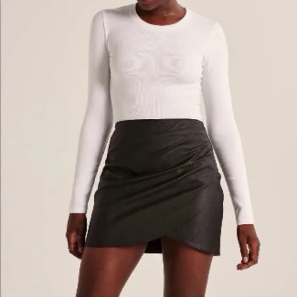 Abercrombie & Fitch Dresses & Skirts - Abercrombie and Fitch Faux Leather Mini Skirt. Size XS
